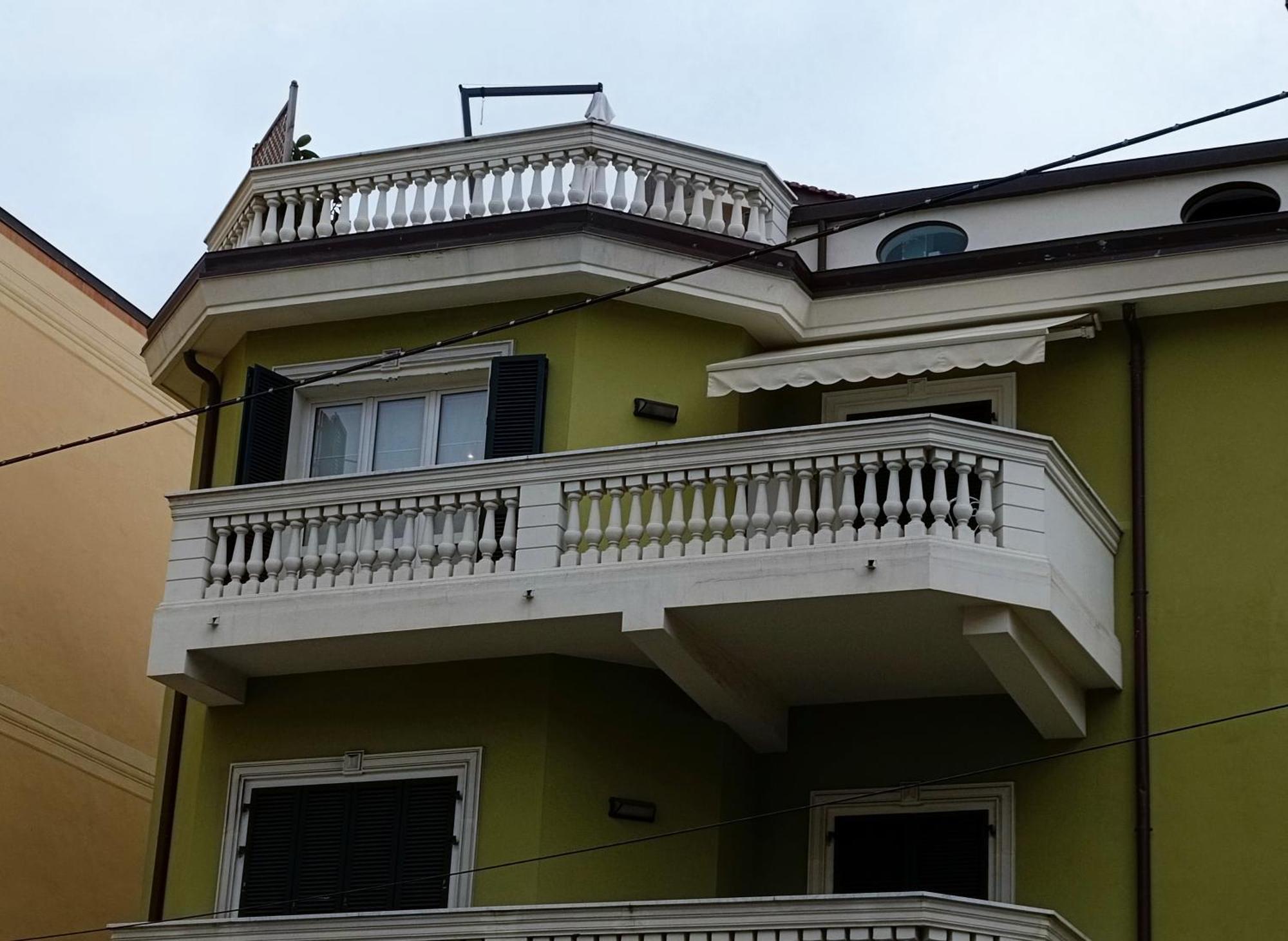 Apartment Carlo's Lf2.17-sanremo Centro-la Maison Del Corso- *